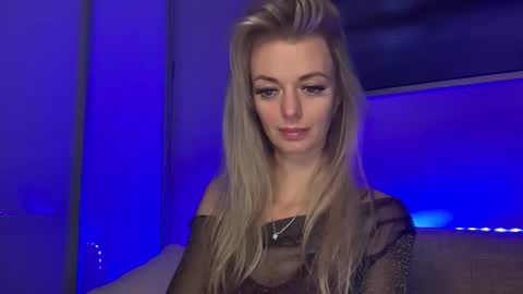 Valerie  online show from March 2026 08:37:01 PM