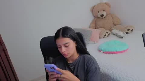 Juli C online show from April 2026 01:30:01 AM