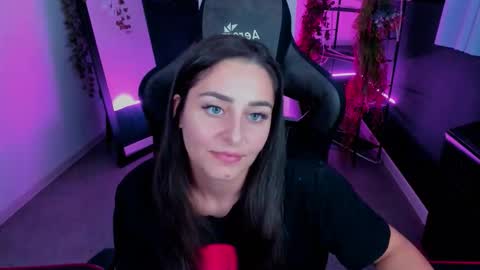 Valerie online show from October 2025 05:37:01 PM