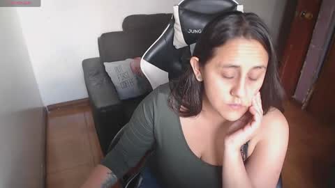 ValeriaMayerss online show from May 2026 06:47:01 PM