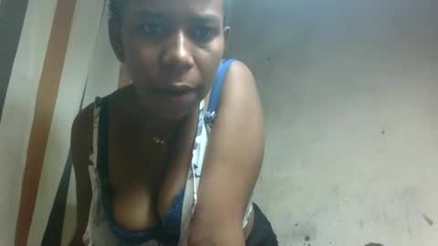 valerinezah online show from February 2026 07:04:01 PM