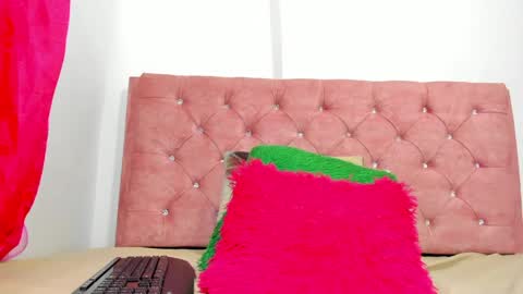 Snapshot of valery_adams13 chatting on May 2026 10:42:01 AM valery_adams13 online show from May 2026 10:42:01 AM