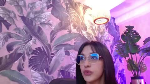 Snapshot of valery_blush chatting on May 2026 08:39:02 PM valery_blush online show from May 2026 08:39:02 PM