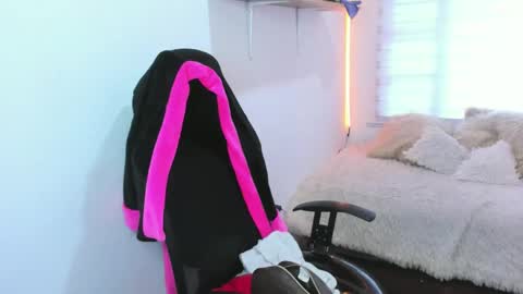 valery_bonnet1 online show from November 2025 07:34:01 PM