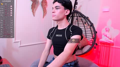 Thomy online show from December 2024 07:49:01 PM