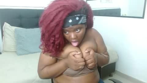 valery_martinez_13 online show from May 2026 02:45:01 PM