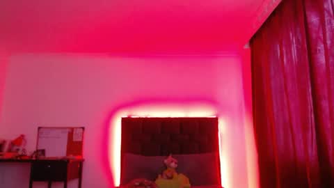 Snapshot of valery_meer_ chatting on April 2026 12:05:02 PM Valeria online show from April 2026 12:05:02 PM