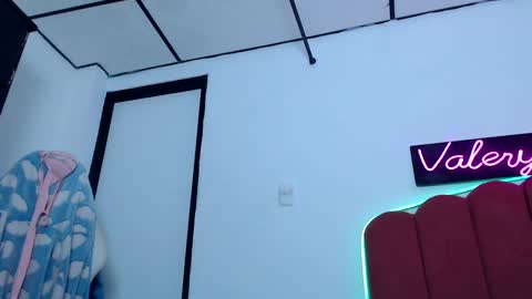 B V Naughty online show from December 2024 11:03:01 PM