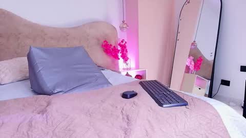 Valeska online show from March 2026 07:20:02 PM