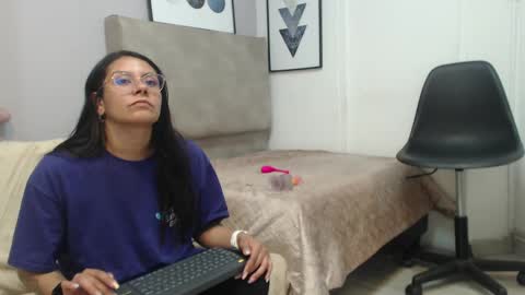 valevicious online show from February 2025 07:47:01 PM