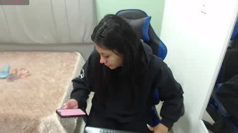 valevicious online show from March 2026 01:36:02 PM