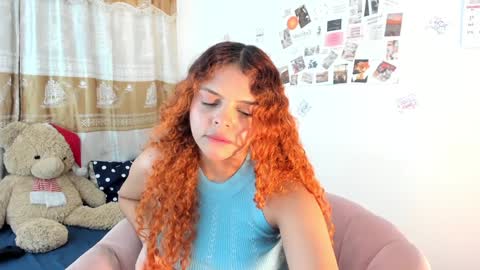 Snapshot of valientegirl_ chatting on January 2025 06:34:02 AM VALIENTE online show from January 2025 06:34:02 AM