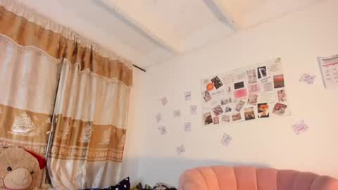 Snapshot of valientegirl_ chatting on January 2025 11:22:02 PM VALIENTE online show from January 2025 11:22:02 PM