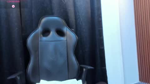 VALKA ROSS online show from November 2025 12:43:01 AM