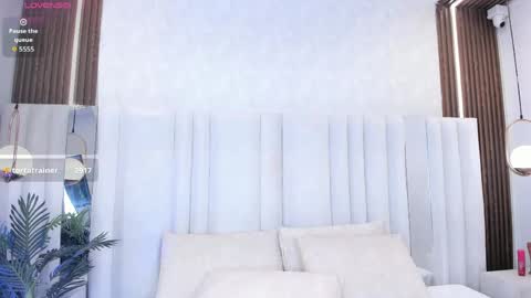 Snapshot of valkiria_vixen chatting on May 2026 11:34:04 PM VALQUIRIA online show from May 2026 11:34:04 PM