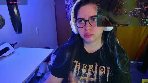 Im Violet online show from March 2025 12:33:02 AM