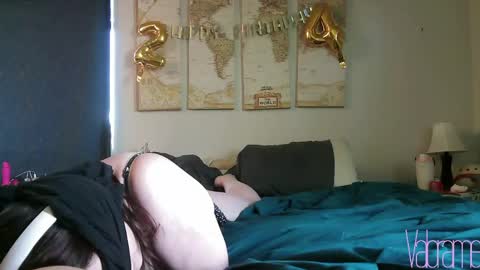 Valroame online show from May 2026 10:16:02 PM