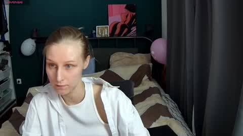 originally accaunt on cb - valorant girl   nude show - only pvt. online show from May 2026 06:37:01 PM