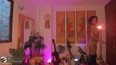 Snapshot of valyturner chatting on October 2025 09:35:02 PM online show from October 2025 09:35:02 PM