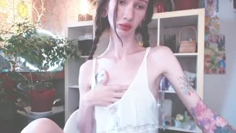 Mollyy Valentine online show from August 2026 10:19:02 PM
