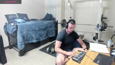 Vandal2021 online show from January 2025 01:02:01 AM