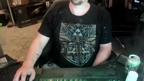 vandonh online show from May 2026 06:13:02 PM