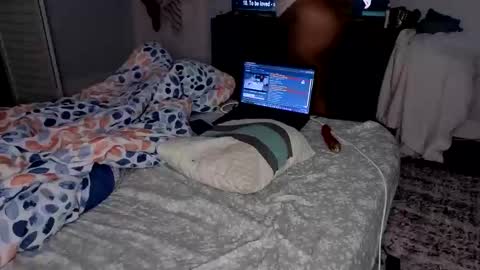 Snapshot of vanecias chatting on April 2026 02:38:02 AM Mabel online show from April 2026 02:38:02 AM