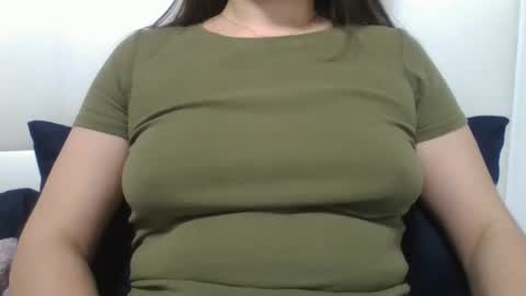 VanesaJewel online show from November 2025 09:59:02 PM