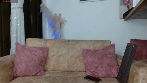 Snapshot of vanessa_brett_1 chatting on April 2026 01:23:02 AM vanessa online show from April 2026 01:23:02 AM