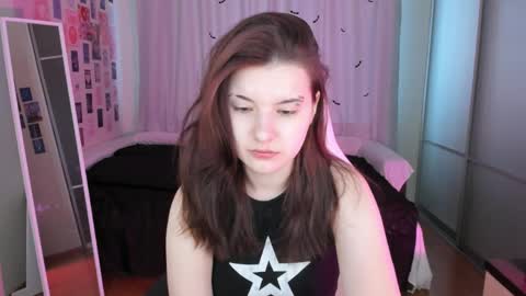 Snapshot of vanessa_brills chatting on April 2026 05:10:01 AM Vanessa online show from April 2026 05:10:01 AM