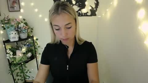 Snapshot of vanessa_joy_ chatting on July 2026 11:58:02 AM Vanessa online show from July 2026 11:58:02 AM