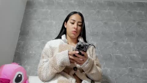 Snapshot of vanessaadol chatting on February 2025 12:05:02 PM vanessaadol online show from February 2025 12:05:02 PM