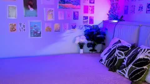 Vanessa online show from April 2026 02:40:01 PM