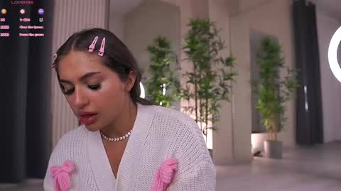 Vanessa Simon online show from February 2025 07:04:02 AM