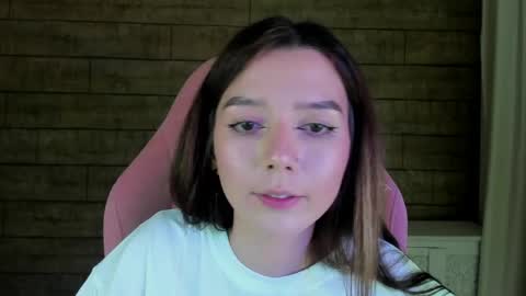 VanessaVienne online show from April 2026 04:33:02 PM