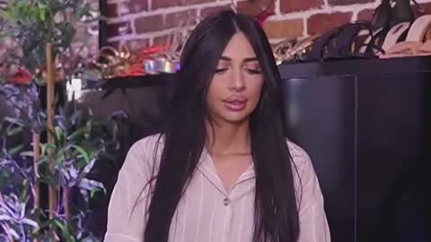 Vanessa online show from June 2026 05:02:02 PM