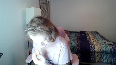 vanfairy526 online show from April 2026 09:54:01 AM