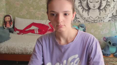 Snapshot of vanilla_arya chatting on June 2026 11:32:01 AM Adelina online show from June 2026 11:32:01 AM