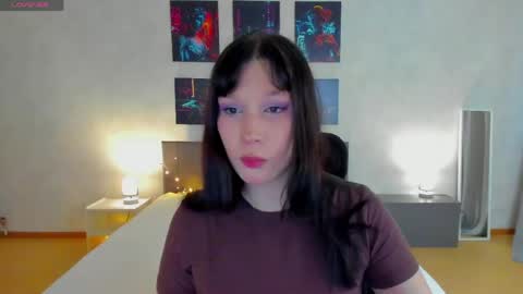 Mia online show from May 2026 07:57:02 AM
