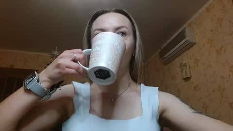 VanillaMuffin online show from December 2025 01:40:02 PM