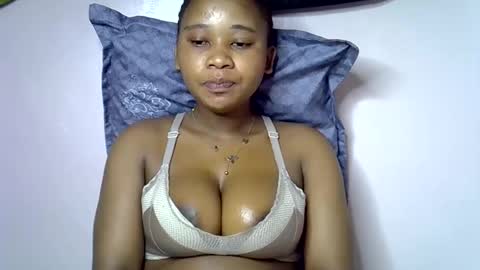 vanillavenus online show from November 2025 04:11:01 AM