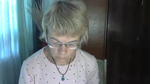 Vanillaxcreamy online show from October 2025 09:48:02 AM
