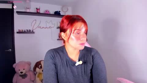 Vanesa online show from April 2026 07:33:02 PM