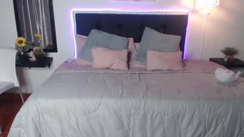 Snapshot of vannesweet_ chatting on December 2024 11:31:02 PM vane online show from December 2024 11:31:02 PM