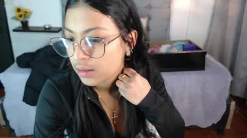 Snapshot of vannesweet_ chatting on January 2025 04:06:01 PM vane online show from January 2025 04:06:01 PM