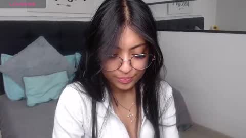 Snapshot of vannesweet_ chatting on February 2025 09:29:02 PM vane online show from February 2025 09:29:02 PM