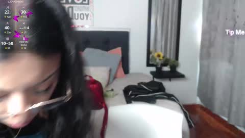 Snapshot of vannesweet_ chatting on March 2025 08:43:02 PM vane online show from March 2025 08:43:02 PM