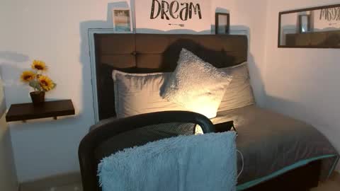 Snapshot of vannesweet_ chatting on September 2025 08:09:02 PM vane online show from September 2025 08:09:02 PM