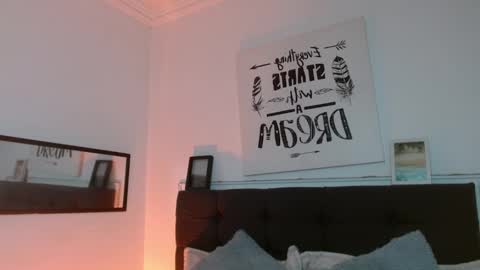 Snapshot of vannesweet_ chatting on October 2025 07:27:01 PM vane online show from October 2025 07:27:01 PM