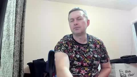 Snapshot of vano_822 chatting on October 2025 10:20:02 PM vano_822 online show from October 2025 10:20:02 PM